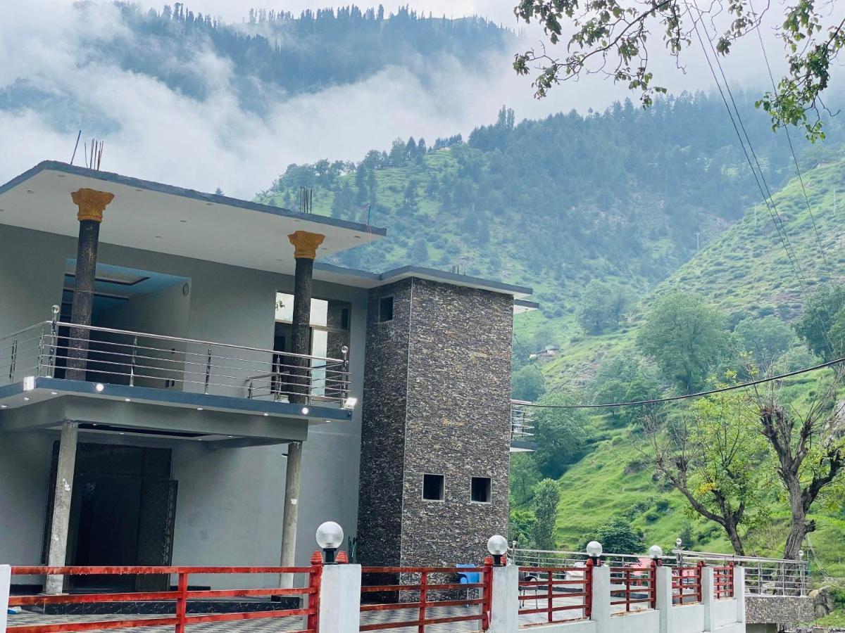 River Garden Hotel And Resort Naran Buitenkant foto