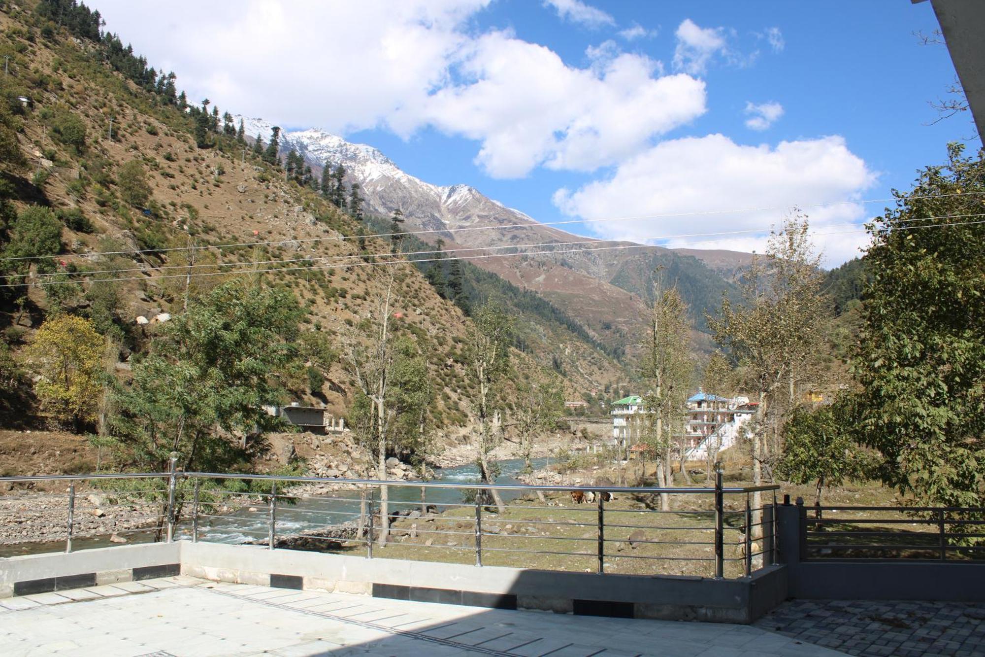River Garden Hotel And Resort Naran Buitenkant foto