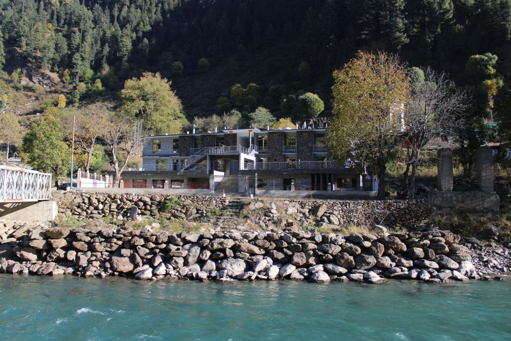 River Garden Hotel And Resort Naran Buitenkant foto